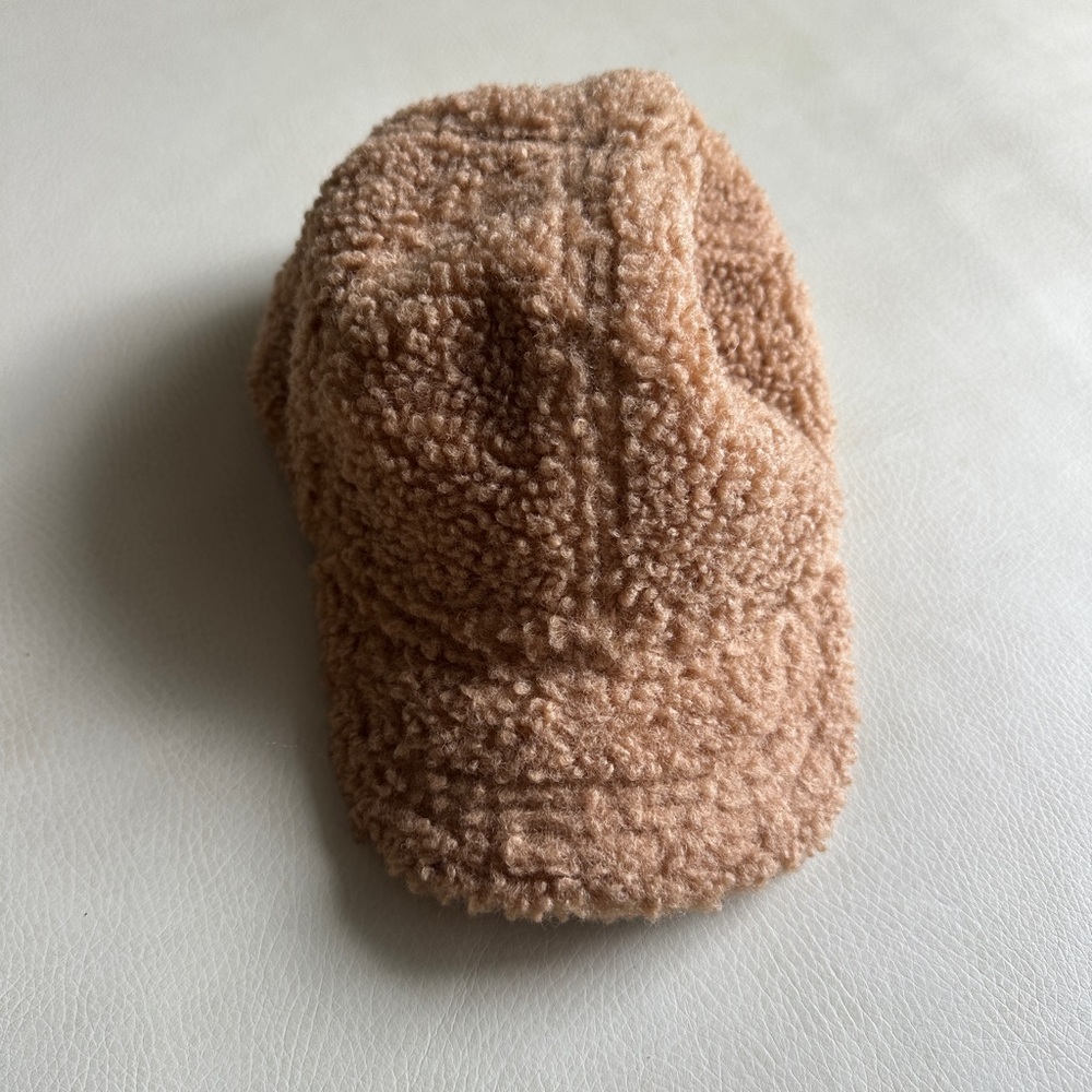 GapBaby Fuzzy Brown Cap 12-24 months